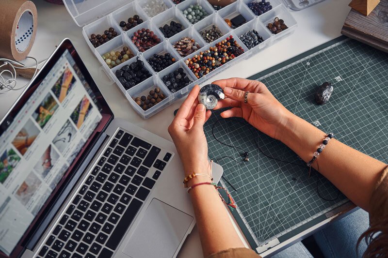 Justop Fashion Jewelry | How To Become a Wholesale Distributor of Jewelry?