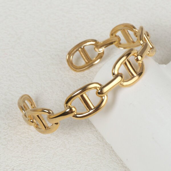 Trendy 18K Gold Plated Stainless Steel Bangle Bracelet