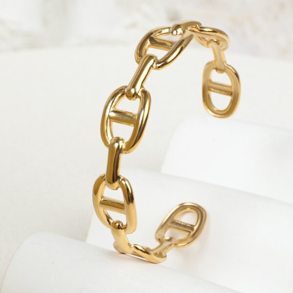 Trendy 18K Gold Plated Stainless Steel Bangle Bracelet